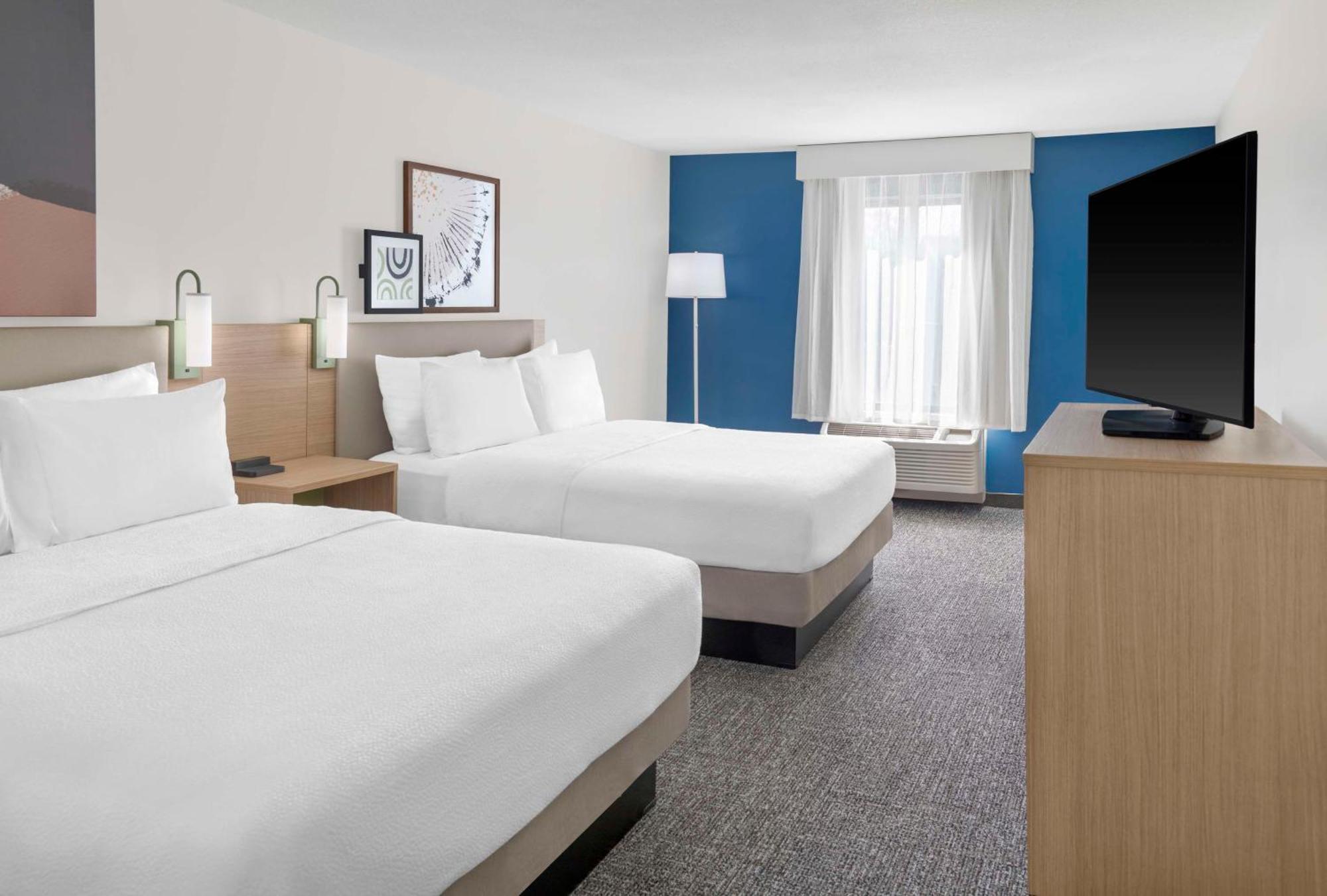 Spark By Hilton Lansing Exteriér fotografie